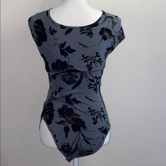 Bodysuit - Picture 6 of 7